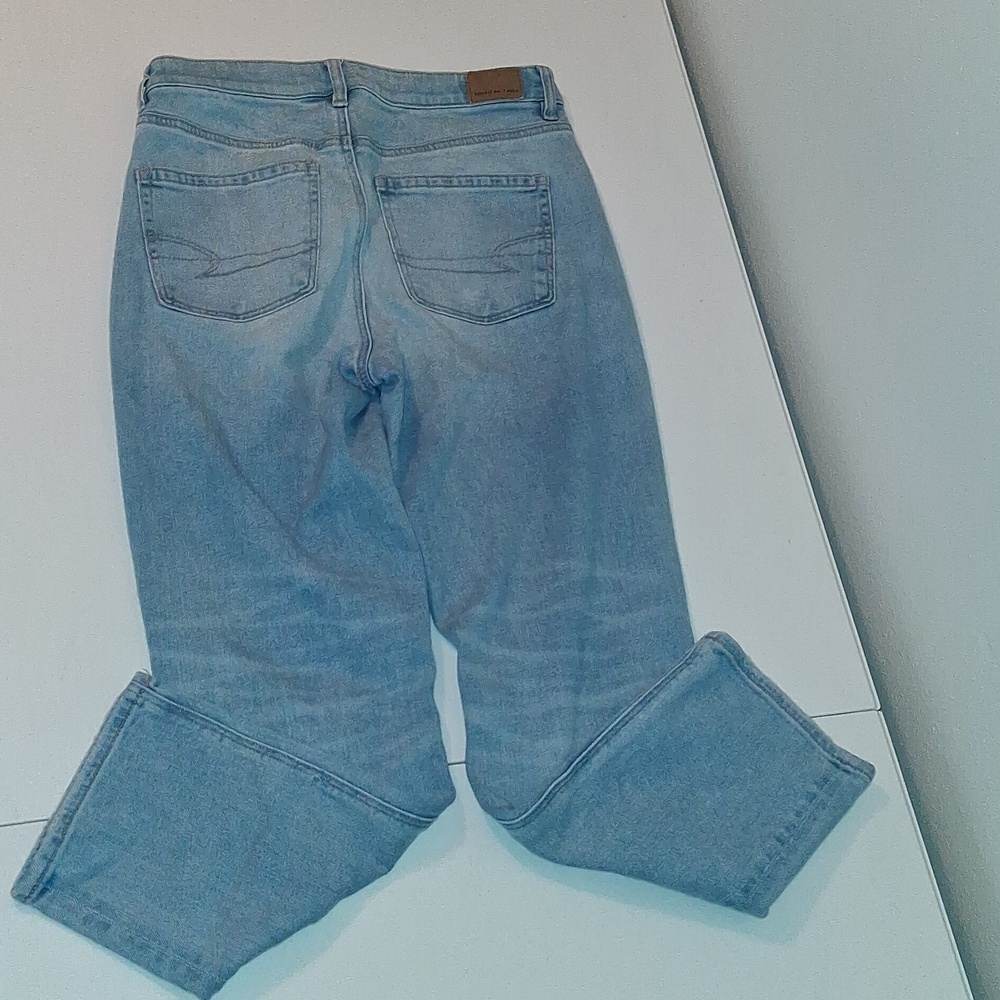 American Eagle Mom Straight Jean - Picture 7 of 9